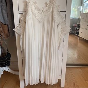 Lulu's White Dress small